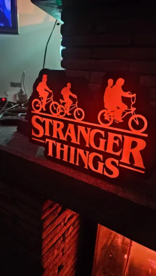 Lampada LED Stranger Things