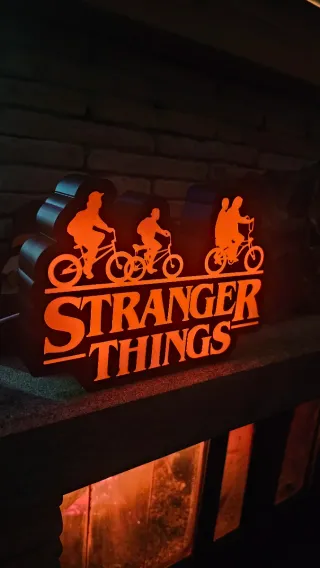 Lampada LED Stranger Things