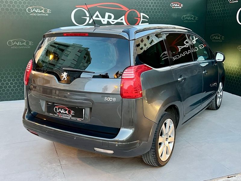 Peugeot 5008 1.6 HDI Allure 2013, foto 9