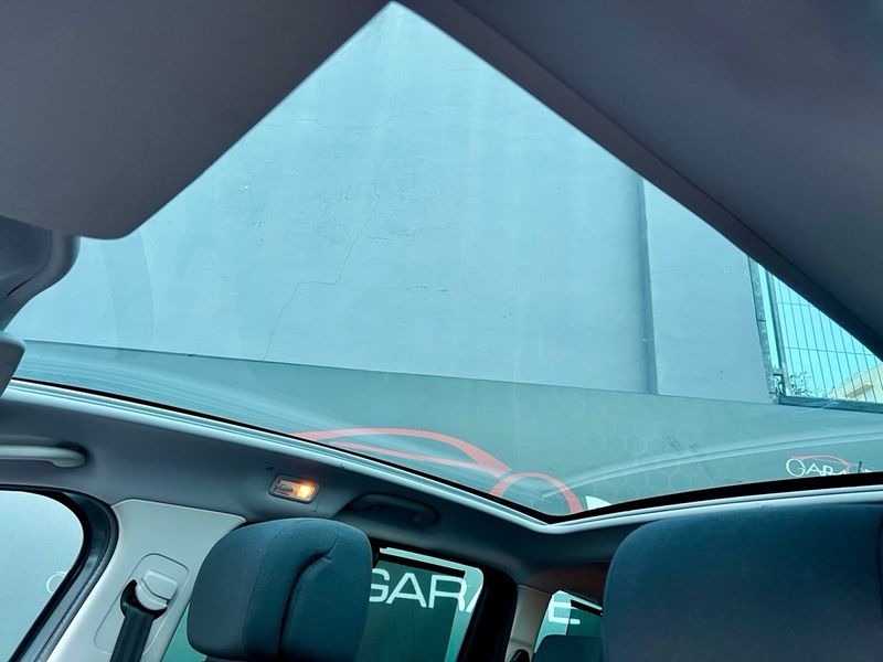 Peugeot 5008 1.6 HDI Allure 2013, foto 6