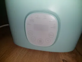 Esterilizador y Calentador de Biberones Pelaby