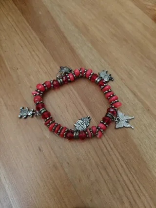 Pulseras elásticas con abalorios