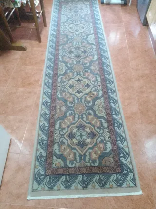 Alfombra de vinilo madera beige y marrón