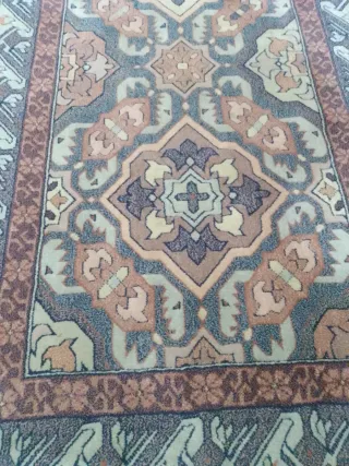 Alfombra de vinilo madera beige y marrón