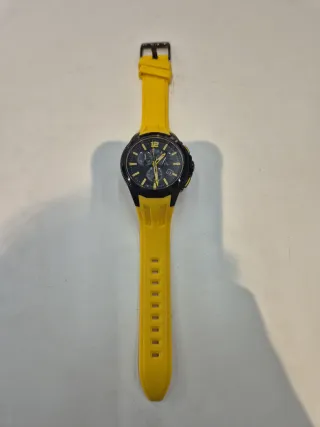 Reloj Lotus Negro y Amarillo