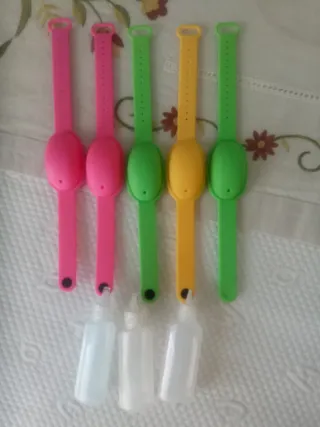 Pulseras dispensadoras de gel