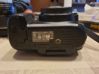 Cámara Nikon D5000 + Objetivo 18-55mm