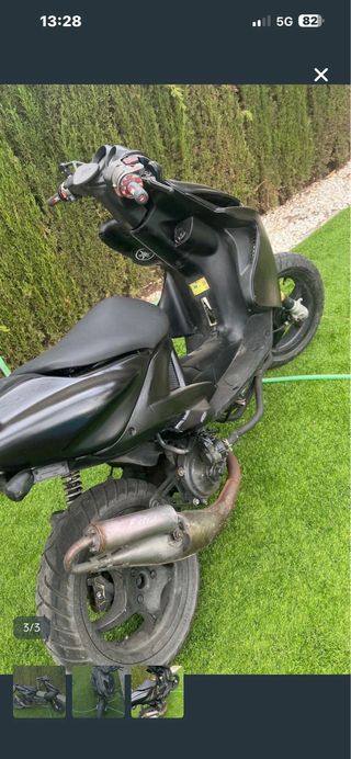 Yamaha Aerox Negra