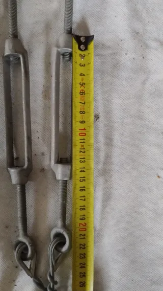 Tenditori metallici per cavi