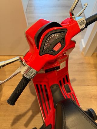 Moto Eléctrica VESPA para Niños de +3 Años