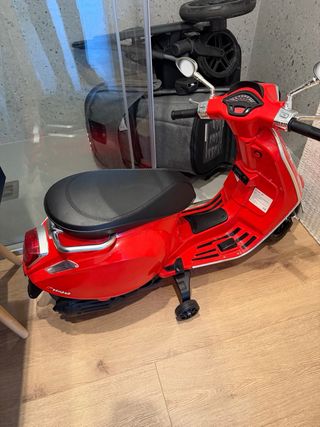 Moto Eléctrica VESPA para Niños de +3 Años