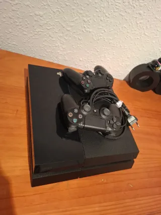 Consola Sony PS4 Negra + 2 Mandos
