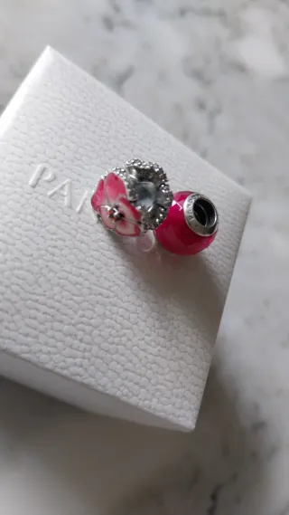 2 Charms Pandora Pensamiento Rosa Flor y Cristal