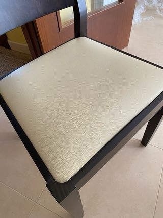 Mesa comedor cristal y 8 sillas