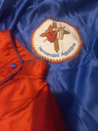 Traje nazareno Hermandad Agustina Alican