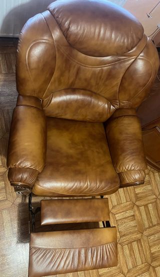 Dos Orejeros de piel marrón