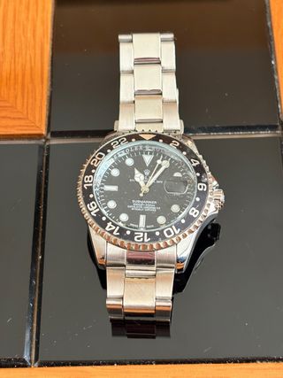 Reloj Rolex Submariner Negro y Plateado