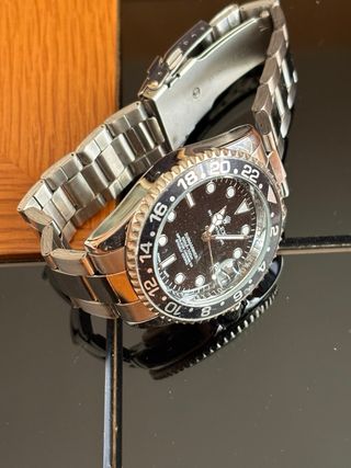 Reloj Rolex Submariner Negro y Plateado