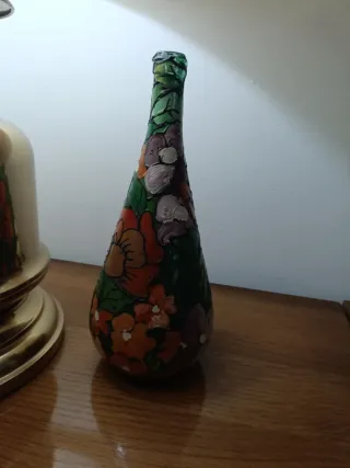 Vaso bottiglia decorata a mano