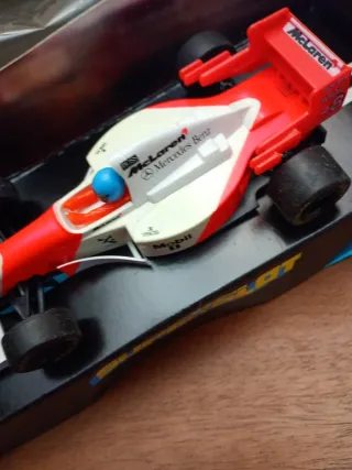 Scalextric McLaren Mercedes F1 H 2004 dorsal 8