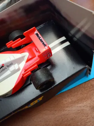 Scalextric McLaren Mercedes F1 H 2004 dorsal 8