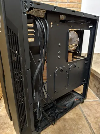 MSI MAG Vampiric 010 Cristal Templado ARGB