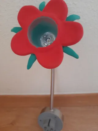 Flexo flor con enchufe