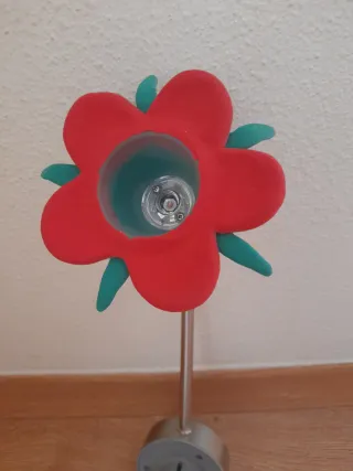 Flexo flor con enchufe