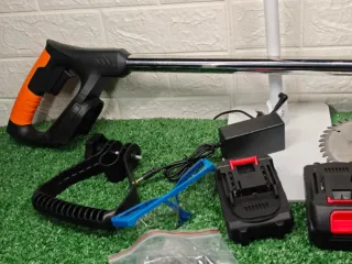 Desbrozadora Eléctrica 2 Baterías y Accesorios