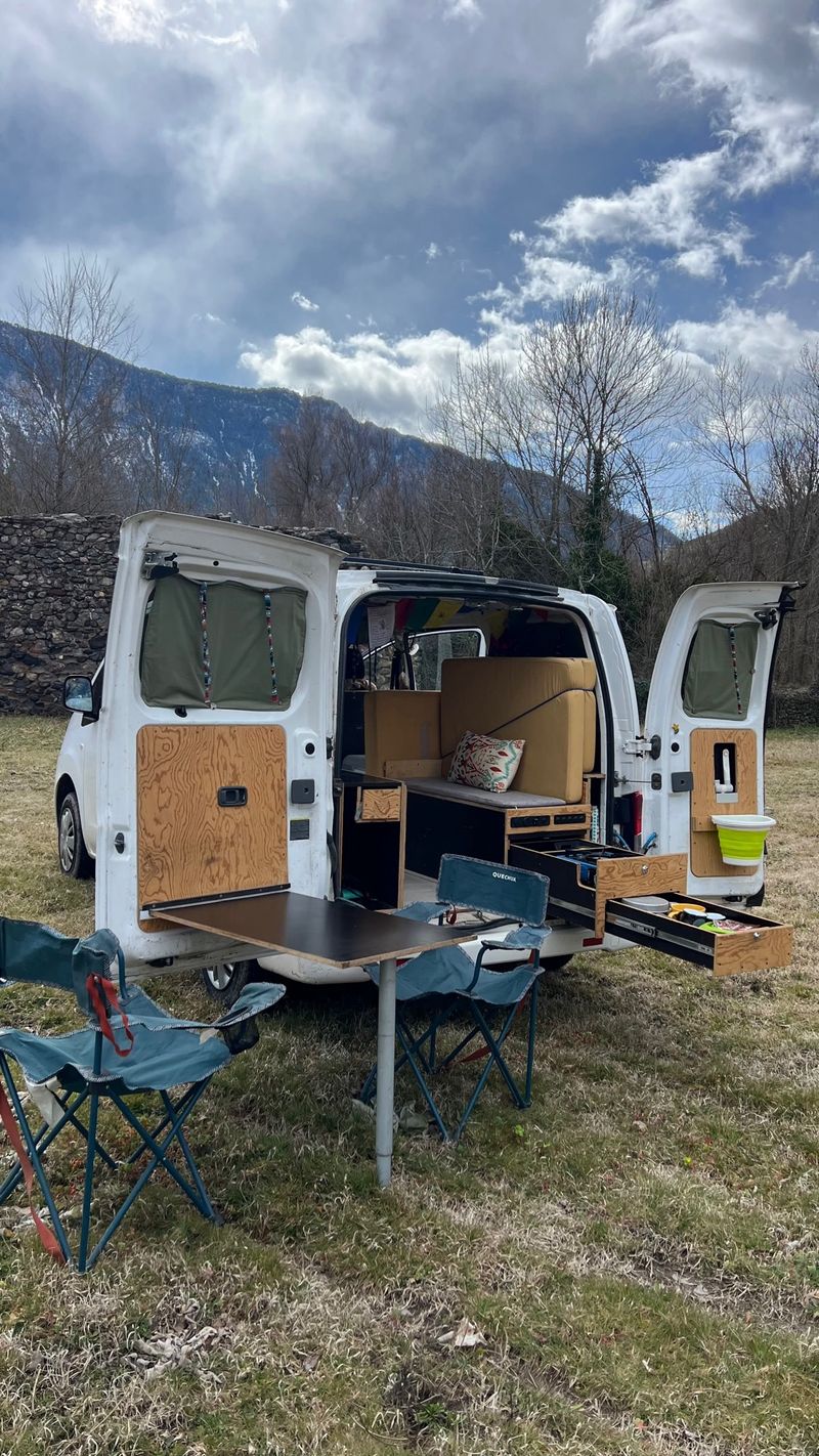 Nissan NV200 2011 Camper - foto 1