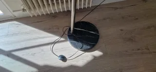 Lámpara de arco pie mármol y metal