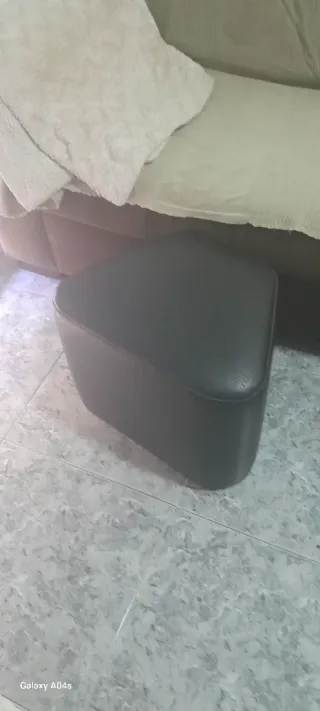 Reposapiés para sofá