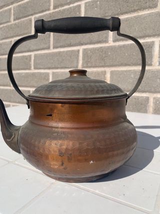 Teiera antica in rame