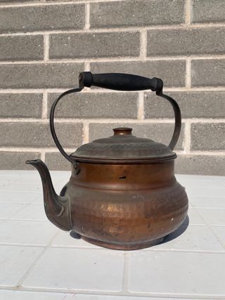 Teiera antica in rame