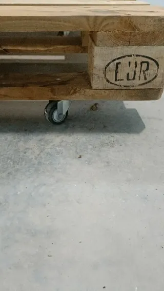 Palet Europeo con ruedas