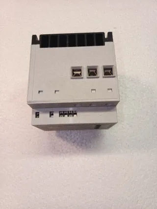 Carlo Gavazzi RSHR4025CV20 arrancador suave