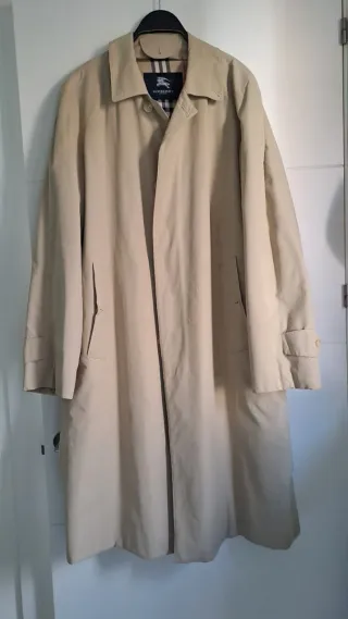 CHOLLO! Burberry Gabardina Beige Clásica