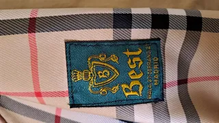 CHOLLO! Burberry Gabardina Beige Clásica