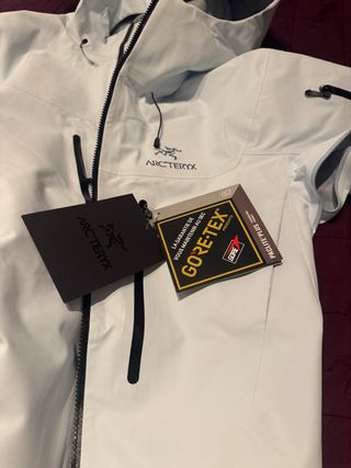 Chaqueta Arc'teryx Gore-Tex Blanca