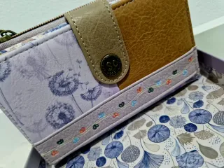 Carteira Sweet Candy com estampa artística