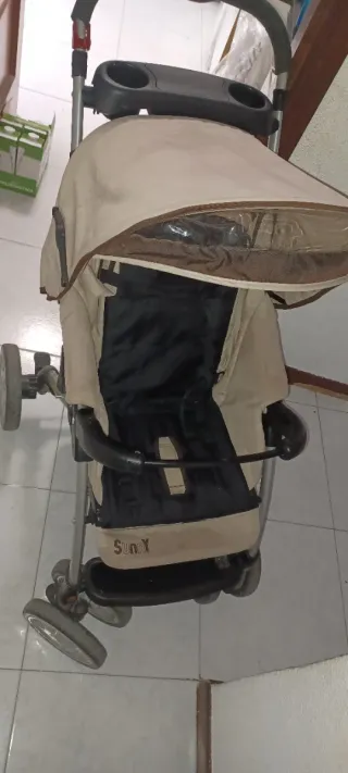 Sillita de bebé color beige