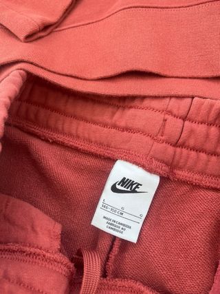 Conjunto Nike Sudadera y Pantalón Rojo