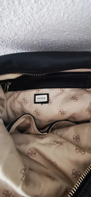 Bolso Guess Negro Piel