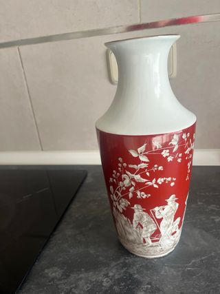 Jarrón antiguo decorado