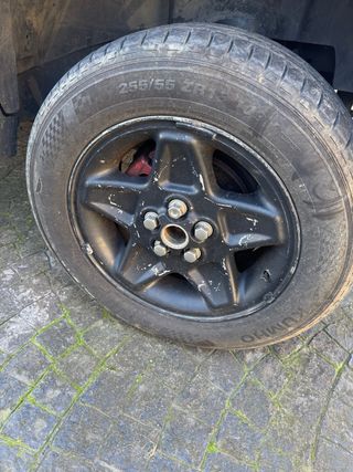 Llantas Land Rover 18 con neumáticos Kumho
