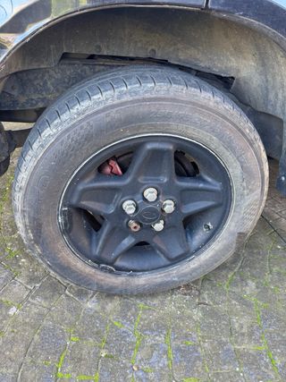 Llantas Land Rover 18 con neumáticos Kumho