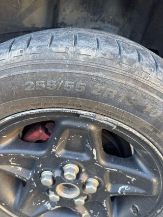 Llantas Land Rover 18 con neumáticos Kumho