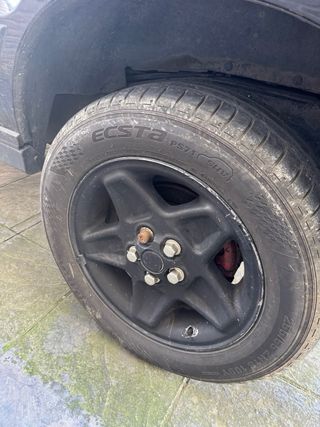 Llantas Land Rover 18 con neumáticos Kumho