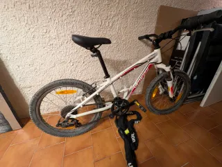 Bicicleta Infantil Specialized Hotrock