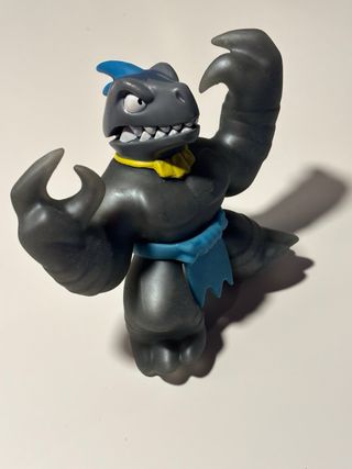 Squishy Shark Umanoide